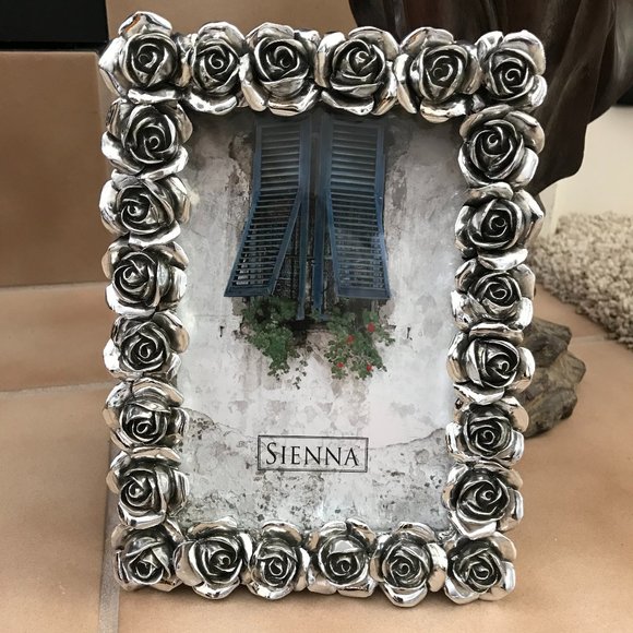 Other - Picture Frame 4x6 | Silver Metal Rose Border